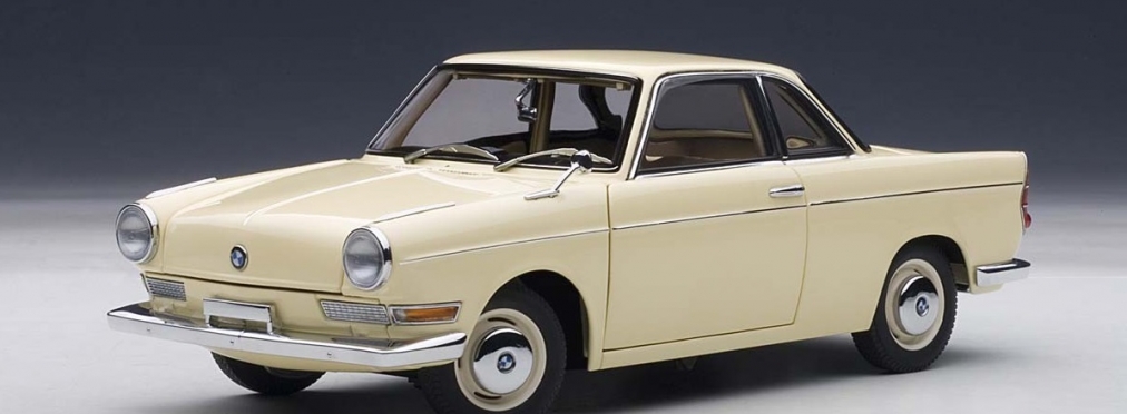 BMW 700