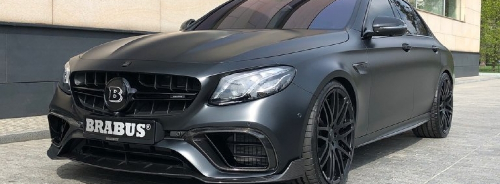 В Украине появился очень редкий седан Brabus 800