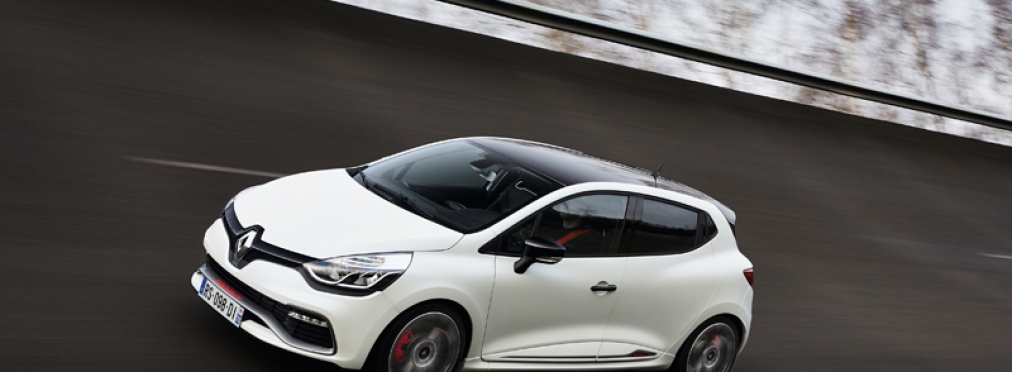 Маленький чемпион: Renault Clio покорил «Северную петлю»