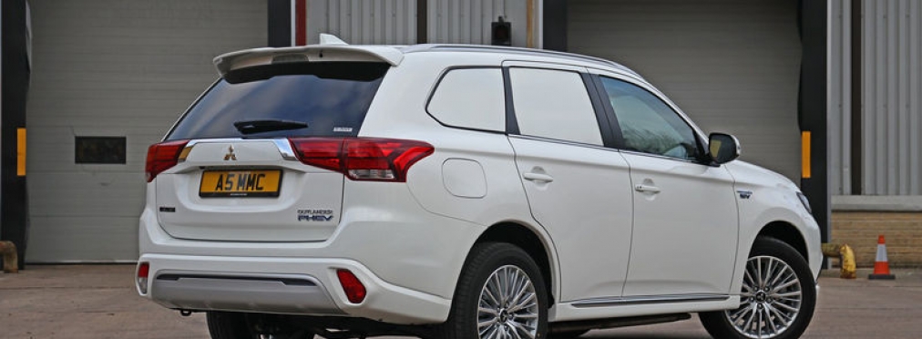 Mitsubishi Outlander получил дешевую двухместную версию