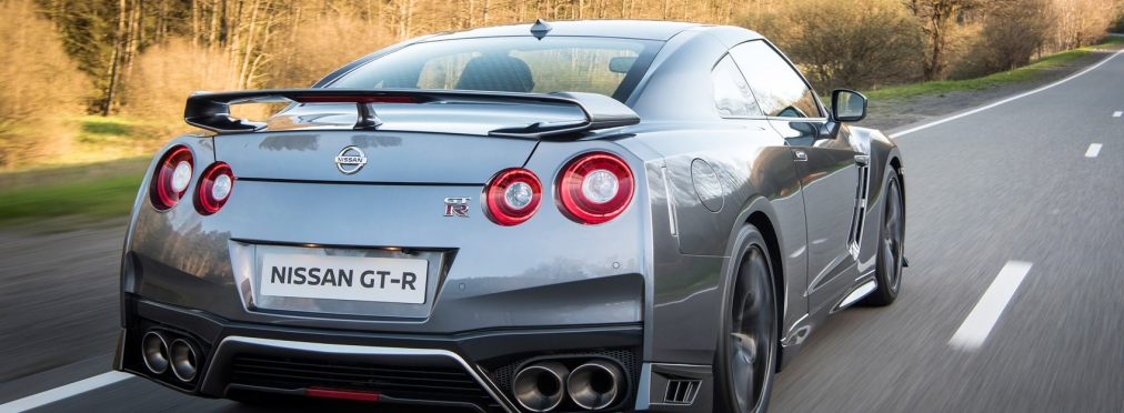 Nissan GT-R начертил на дне озера крупнейший силуэт государства