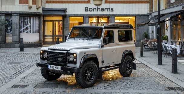 Во сколько оценили юбилейный Land Rover Defender