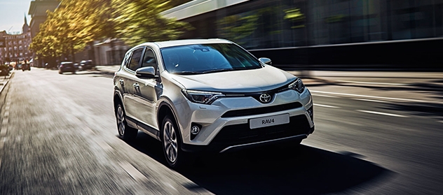 Toyota объявила глобальный отзыв RAV4