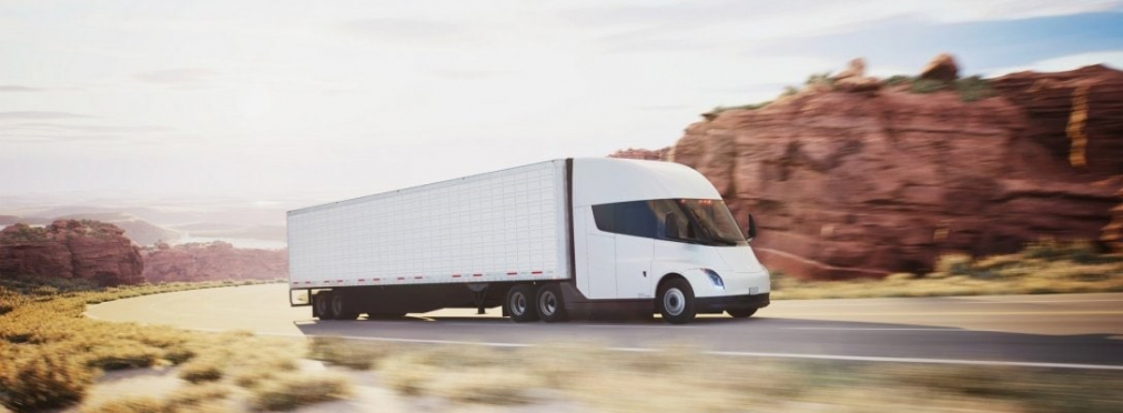 Не прошло и пяти лет: электрический грузовик Tesla Semi поступил в массовое производство