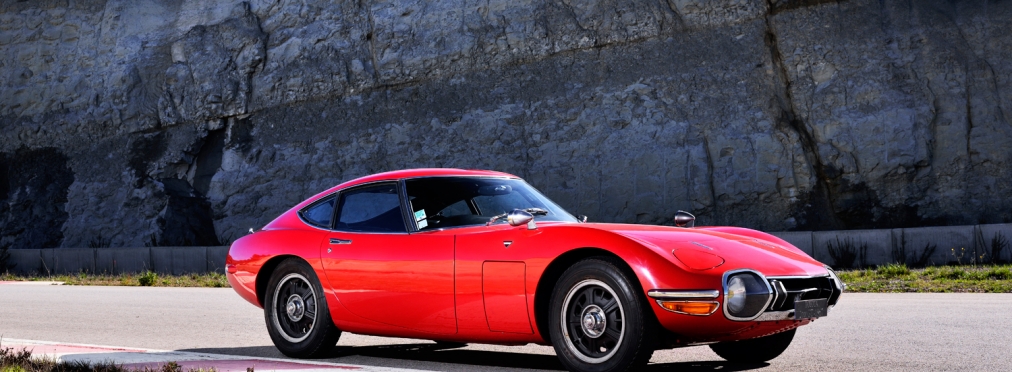 Автовладелец судится с коммунальными службами за расплющенный Toyota 2000GT