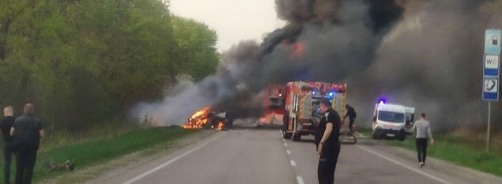 В Ровенской области масштабное ДТП: трасса Киев-Чоп перекрыта