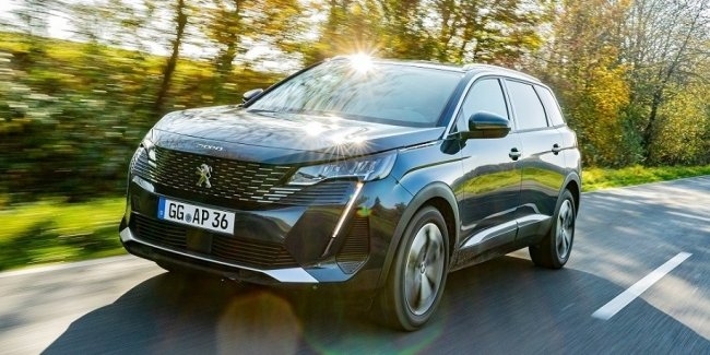 PEUGEOT 5008 уже доступен в Украине: подробности и цена