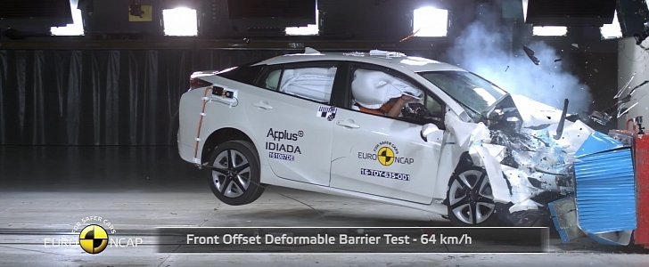 Новый Toyota Prius показал неожиданный результат в рейтинге Euro NCAP