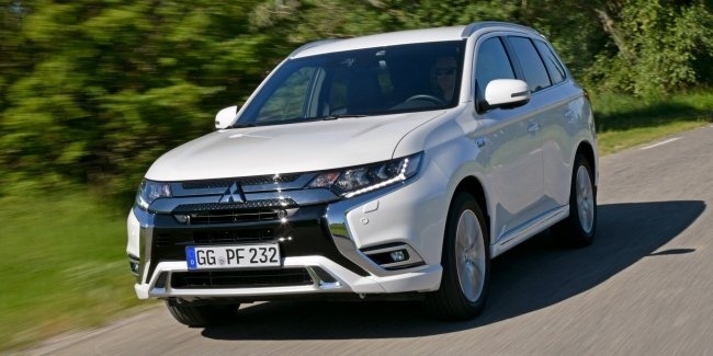 Гибриду Mitsubishi Outlander PHEV увеличили запас хода