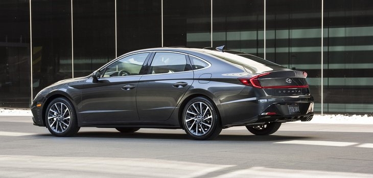 Hyundai представила новую Sonata