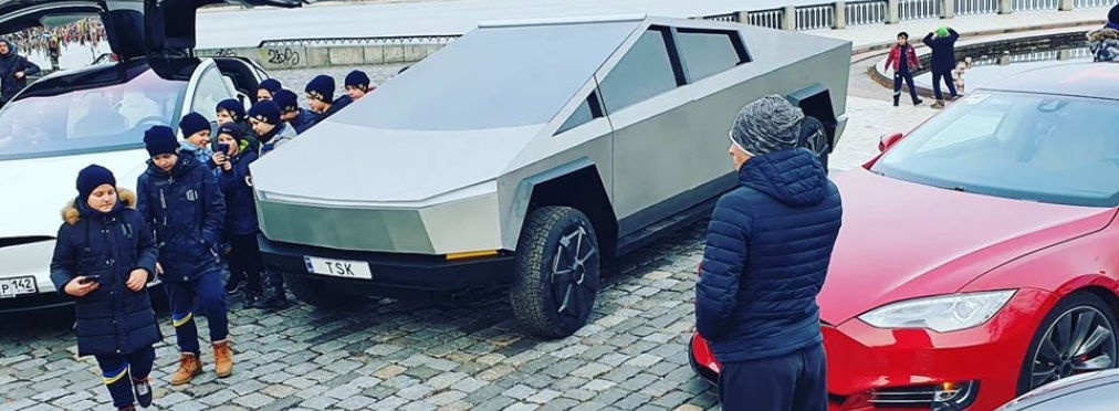 В Украине вновь заметили Tesla Cybertruck