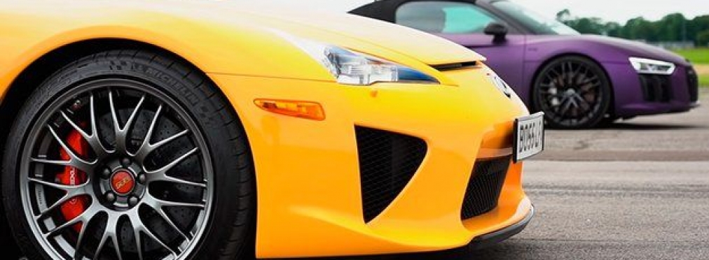 Lexus LFA и Audi R8 сошлись в дрэге