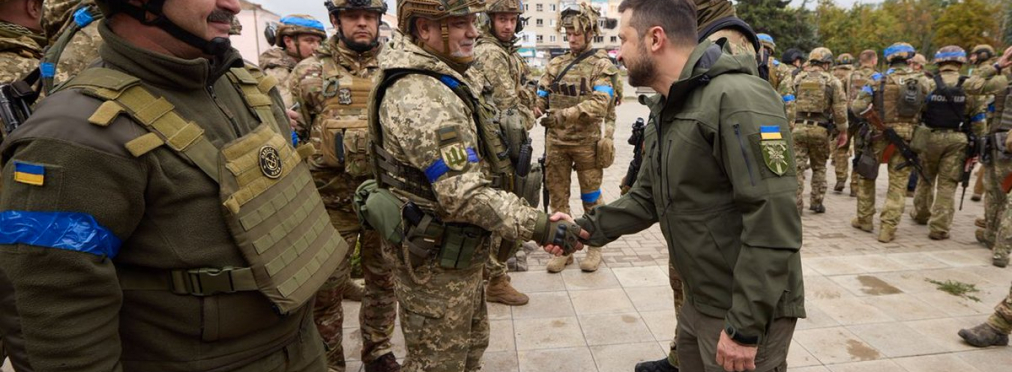 С народом - Зеленский взбудоражил соцсети своей поездкой в Изюм