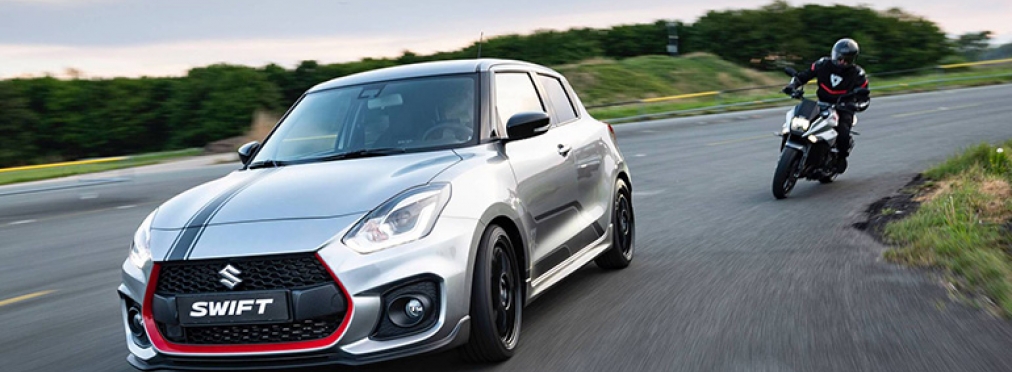 Suzuki представила лимитированную версию Swift Sport Katana