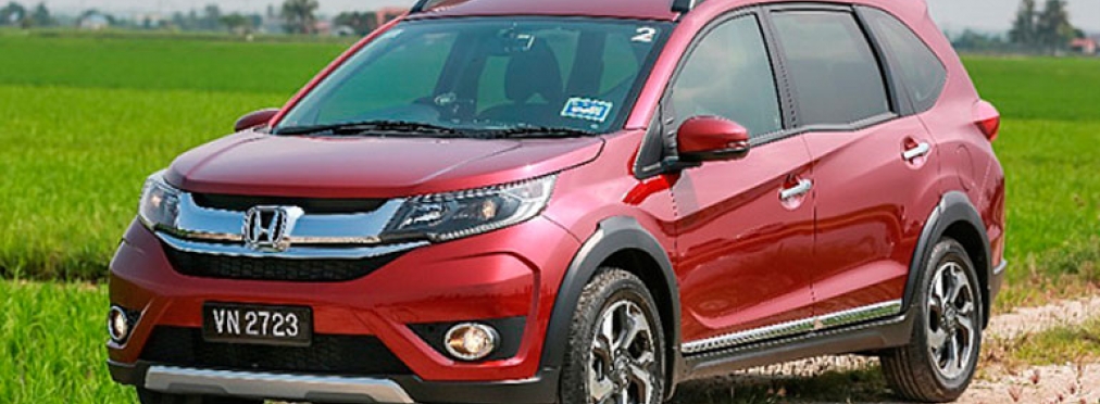 Обновлённый кроссовер Honda BR-V добрался до дилеров