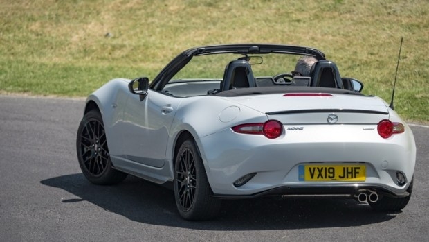 Mazda MX-5 получила дизайнерские пакеты тюнинга