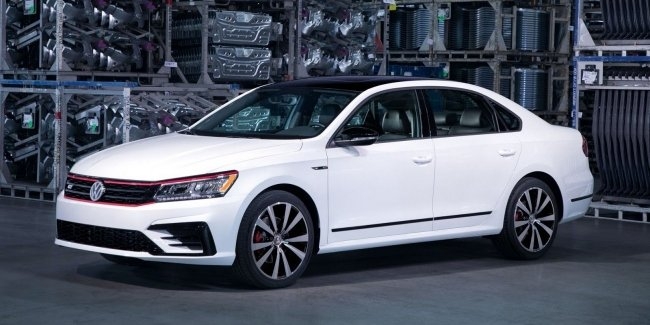 Американский VW Passat сократили до двух версий