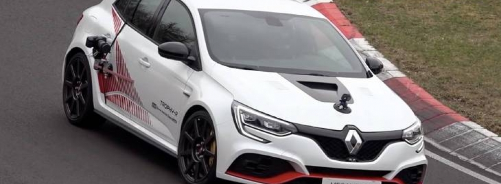 Самый спортивный Megane от Renault наконец-то засняли до премьеры