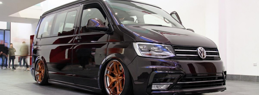 Из Volkswagen Transporter сделали стильный кемпер