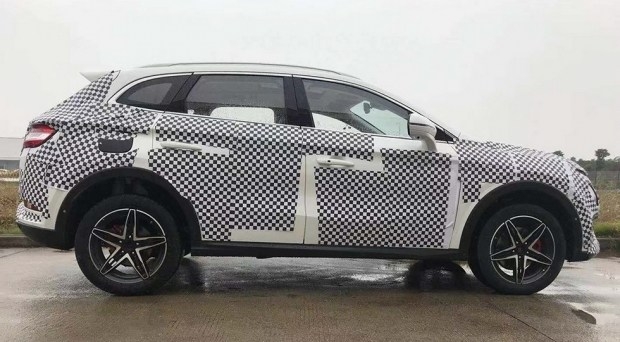 Новый кроссовер от китайского бренда Landwind