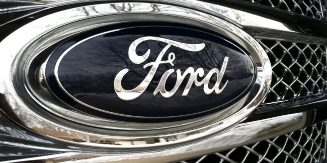 С начала года Ford потерял почти треть прибыли