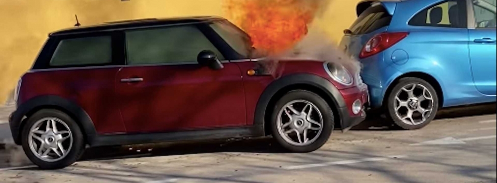 Воспламенившийся MINI «попытался» самостоятельно уехать из зоны происшествия