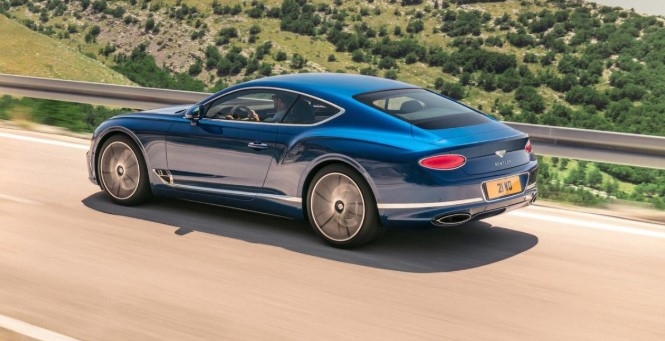 В Украине замечен новейший Bentley Continental GT 2018