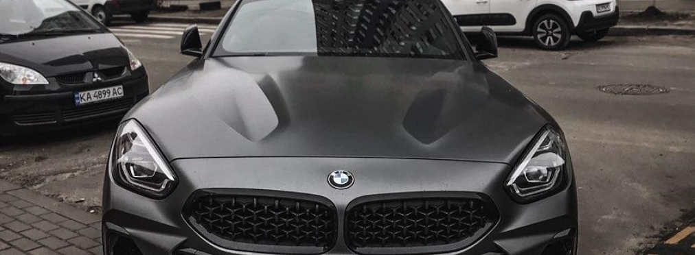 В Украине замечен очень крутой кабриолет BMW Z4