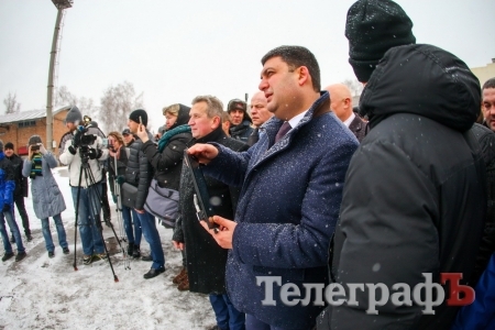 Гройсман «изменит законодательство ради украинского автопрома»