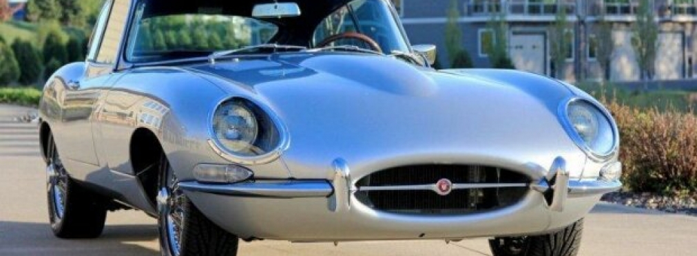 Невероятно раритетный Jaguar XKE 1964 года с двигателем Ford V8 выставили на торги (фото)