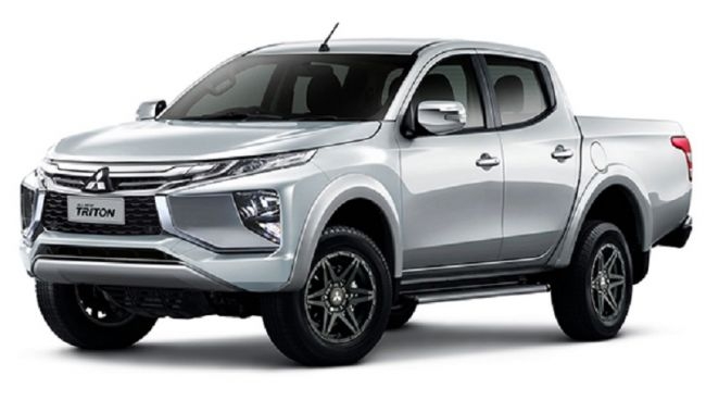 Обновленный Mitsubishi L200 попался фотошпионам