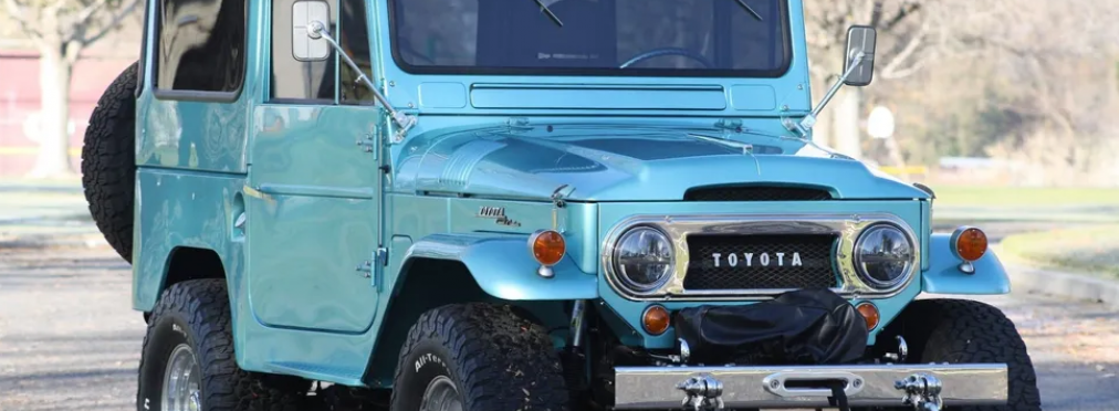 На продажу выставили 56-летний внедорожник Toyota Land Cruiser