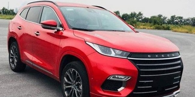 В Сети появились официальные фото нового кроссовера Chery Exeed TX