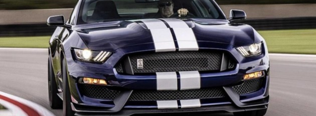 Ford Mustang Shelby GT350 поменял спойлер на антикрыло после обновления