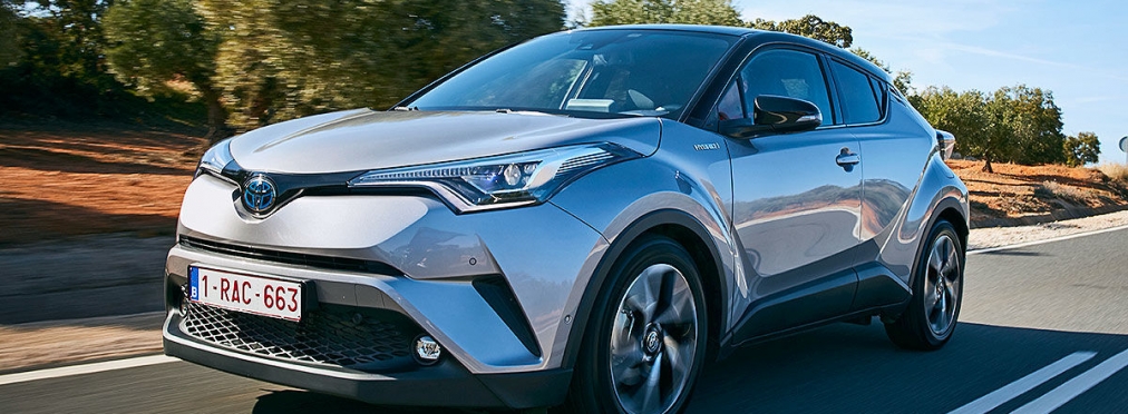 «Модный внедорожник»: тест-драйв Toyota C-HR